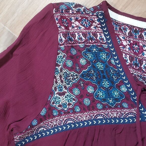 🔺️NWT Jolt Maroon Peasant Top w/Long Bell Sleeves Medium - Picture 3 of 11